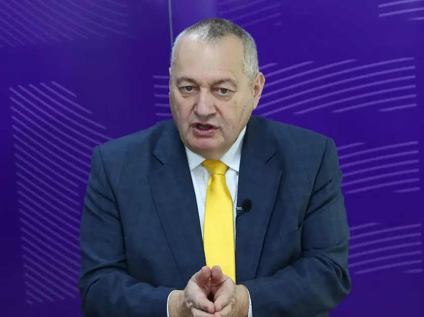 Sırbistan'da Demokrat Parti Muhalefet Toplantısına Katılmadı: Öğrenci Listesine Destek Vurgusu