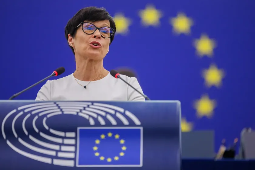 Evropska Komisyon Üyesi Marta Kos'un Sırbistan Ziyaretini Erteledi