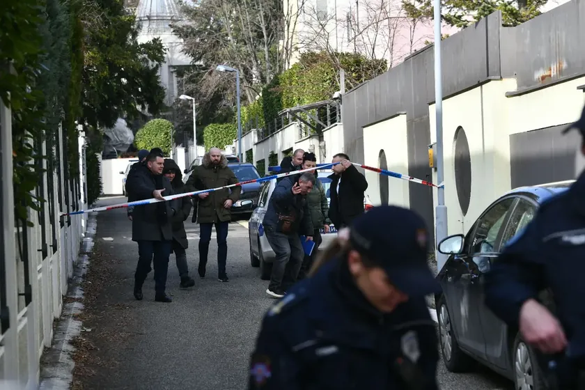 Belgrad'da Şarkıcı Zdravko Čolić'in Evine Bomba Atan Şüpheli Gözaltına Alındı