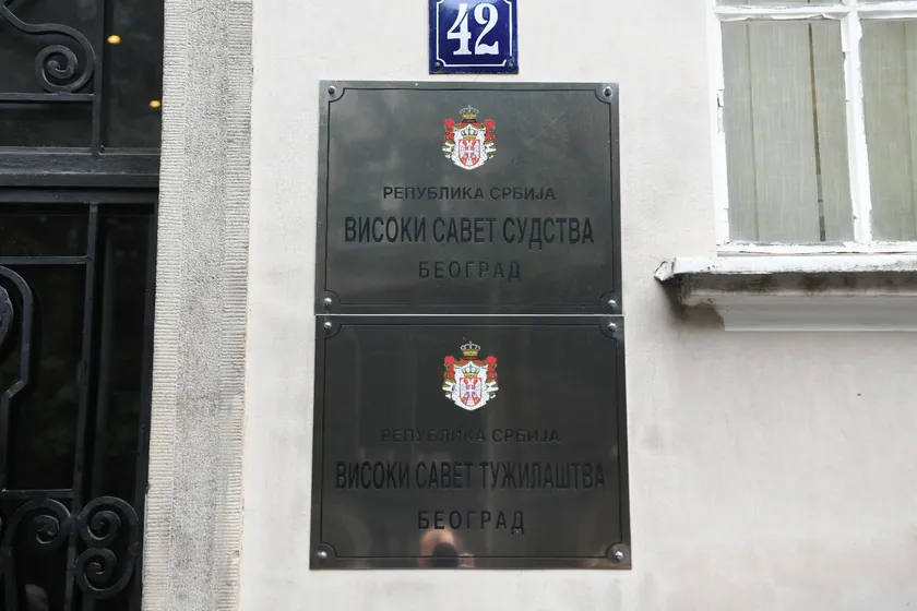 İzleme Komisyonu Üyeleri İstifa Etti