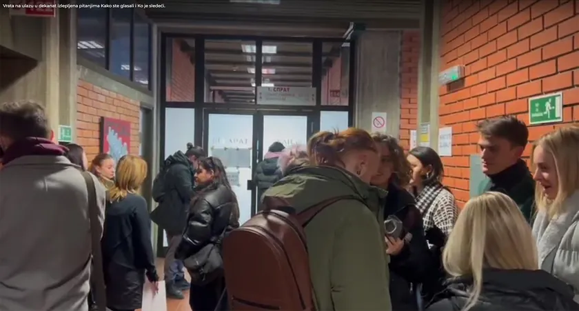 Filozof Fakültesi Öğrencileri ve Profesörleri, 124 İmza ile İdareye Talep Gönderdi