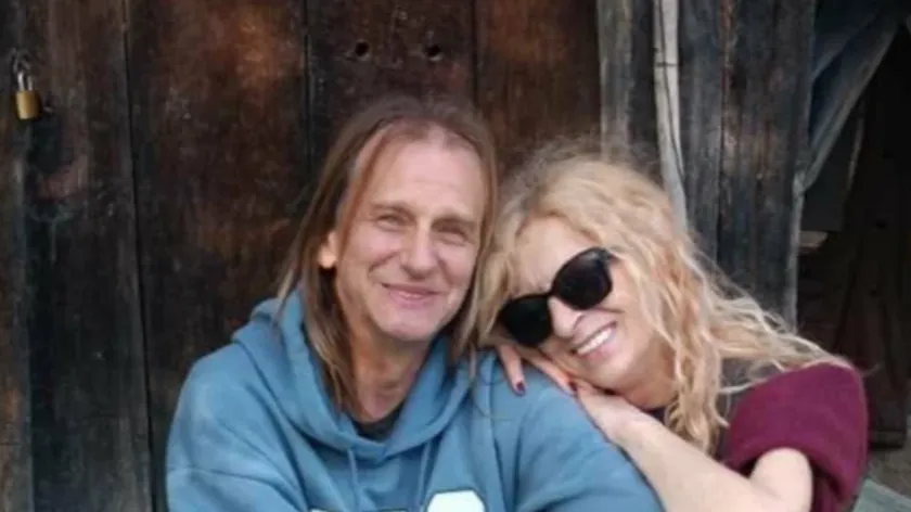 Sırp müzisyen Zvonko Pantović Čipi ve eşi Jelena Sırbistan'dan ayrıldı.