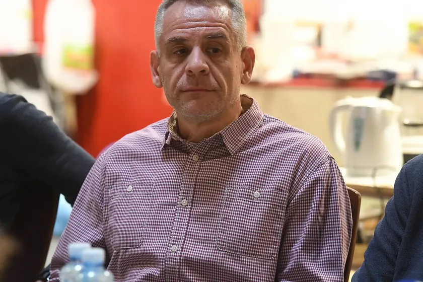 Sırpistan'da bir üniversitedeki on profesör, dekan hakkında dava açtı.