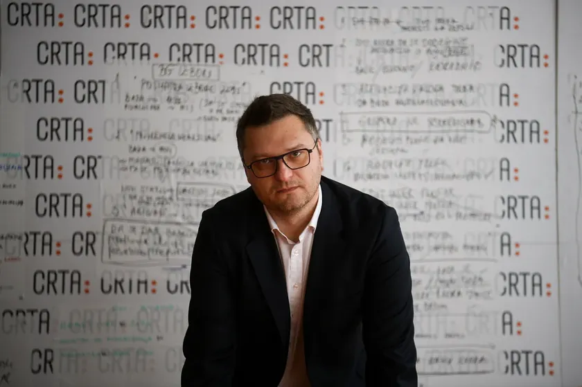 Sırbistan'da CRTA, Seçmen Kayıt Yasası Uygulamasında Bakanlığın Yükümlülüğünü Yerine Getirmediğini Bildirdi