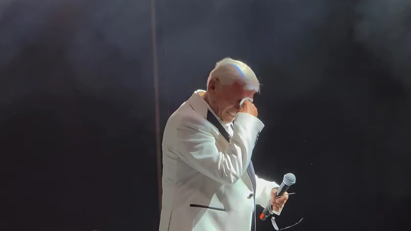 Milanče Radosavljević, Taşmajdanda konserti sırasında gözyaşlarına boğuldu.