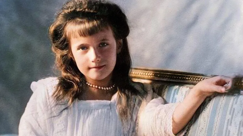 Anastasija Romanov'un Gerçek Hikayesi Son Rus Çarının Kızı Nasıl Ölümcül Bir Sonla Bitti?