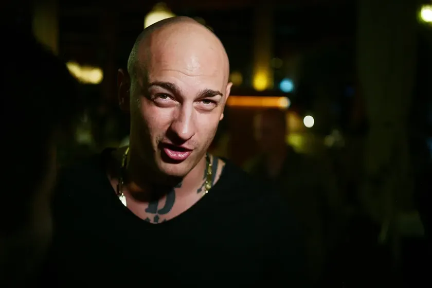 Sırbistan Vranje'de Desingerica'ya canlı kuzu performansı nedeniyle üç suç duyurusu