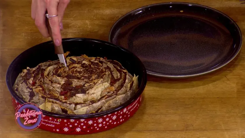 Snežana Ljubojević'in Praktična žena Programındaki Özel Kıymalı Börek Tarifi Yayınlandı