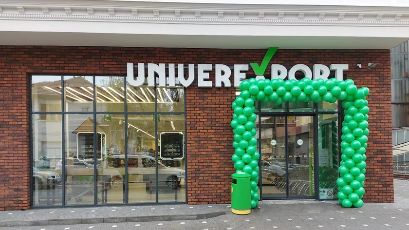 Sırbistan'da Univerexport Kraljevo'daki İlk Mağazasını Açtı Özel Fırsatlar Sunuyor