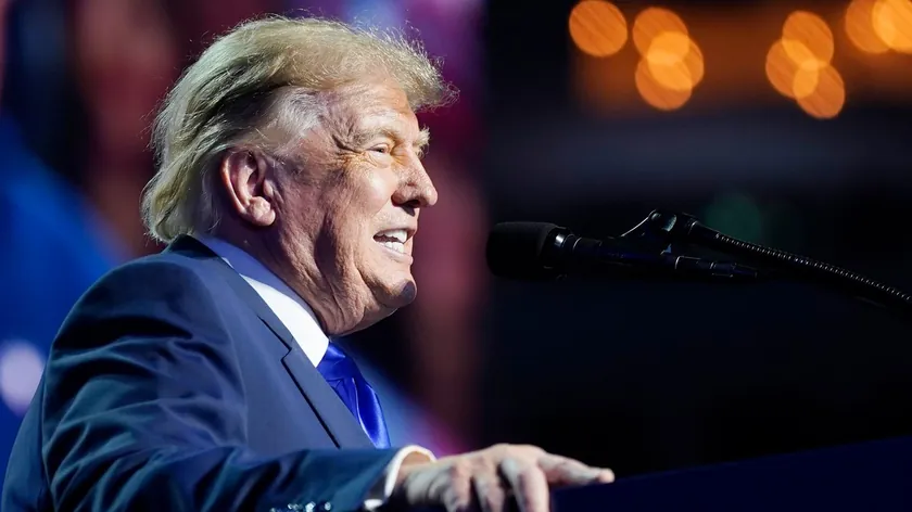 Donald Trump'ın destek oranları %32'ye düştü.