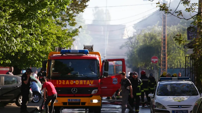 Sırbistan Voždovac'ta Çıkan Yangında Bir Kadın Öldü: Kahve Makinesi Şüphesi