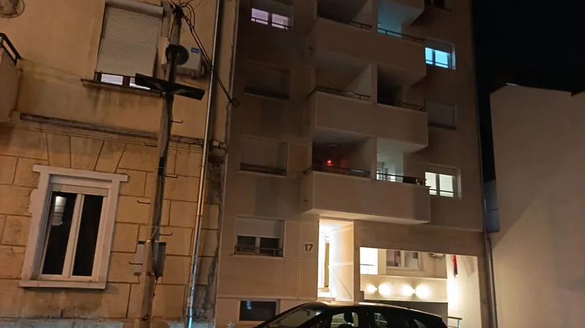 Sırbistan'da Zvezdara semtinde bir yangın sonucu çift hayatını kaybetti.