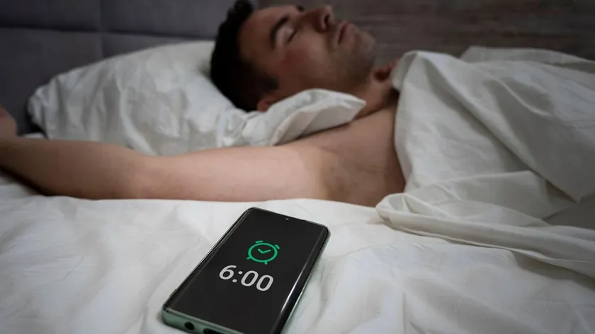 Sırbistan: Uzmanlar Cep Telefonunun Uyku Kalitesi Üzerindeki Olumsuz Etkilerine Dikkat Çekti