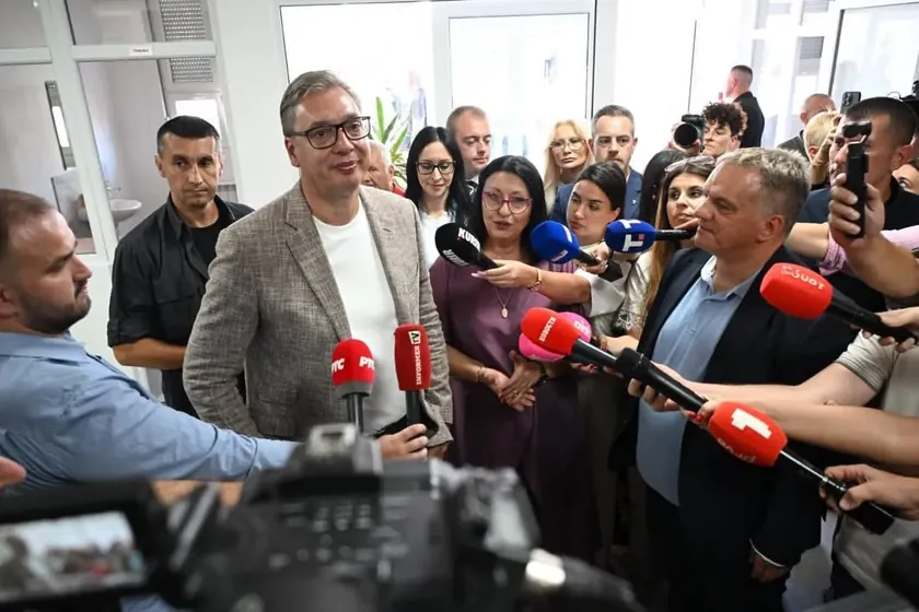 Vučić Televizyonda Görünme Rekorlarım Devam Edecek