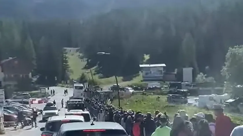 Dolomiti, aşırı turizm nedeniyle büyük bir kaos yaşıyor.