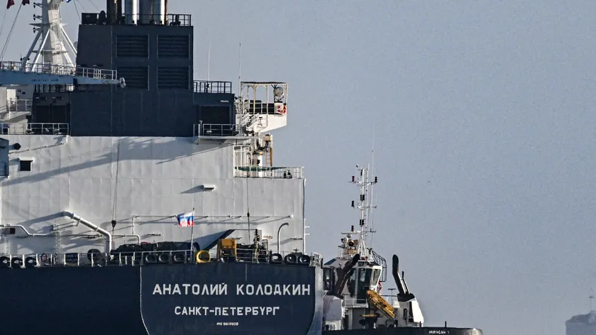 Rus Tankeri Küba Matanzas Limanı'na 700 Bin Varil Ham Petrol Taşıdı