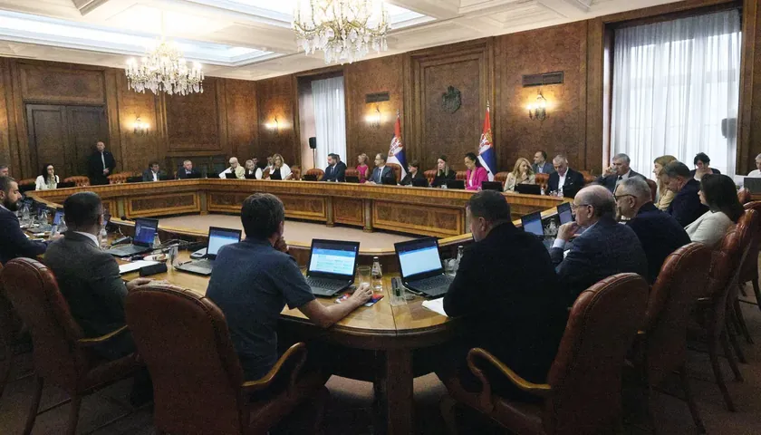 Sırbistan'da su kuraklık ve sıcak hava nedeniyle alınan önlemler hakkında bilgi verildi.