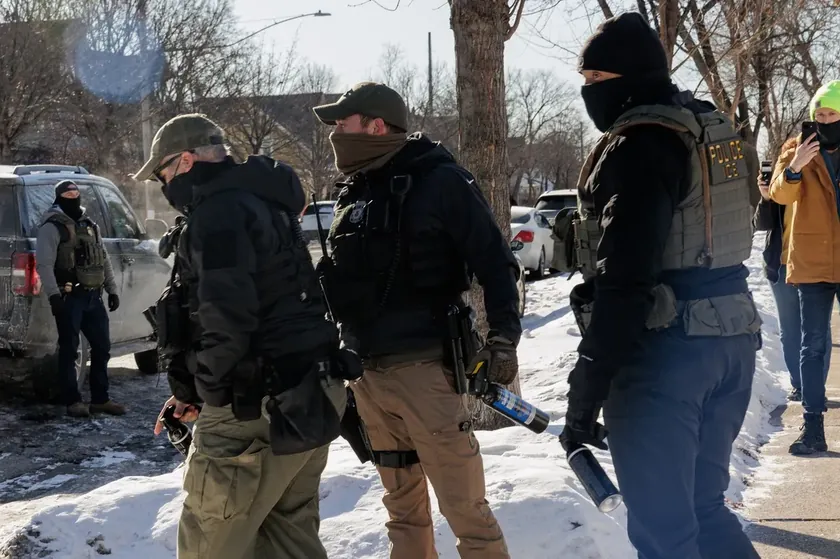 Amerika Birleşik Devletleri Minnesota'dan 700 ICE ajanını kısmen geri çekiyor