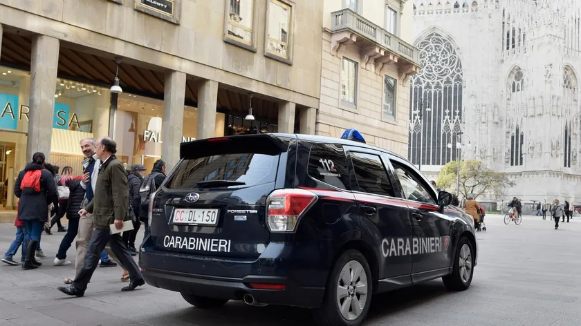 Roma'da bir okulda öğrenci öğretmeni biber spreyi ve bıçakla saldırıya uğrattı.