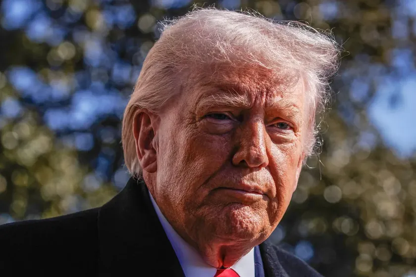 ABD Başkanı Trump tüm ülkeler ve AB'ye gümrük vergilerini yüzde 15'e yükseltti.