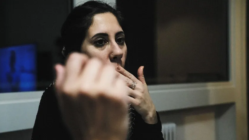 İtalya'da Mafya Lideri Eşi, Çocuklarını Kurtarmak İçin Tehlikeli Bir Kaçış Planı Yaptı