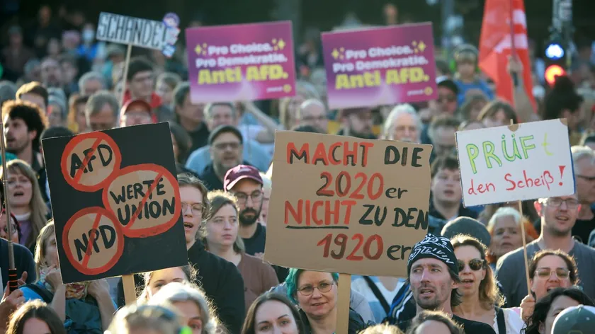 Nemačka'da AfD Partisi Saksonya'da Zaferiyle Burna Tepkiler Yaratıyor