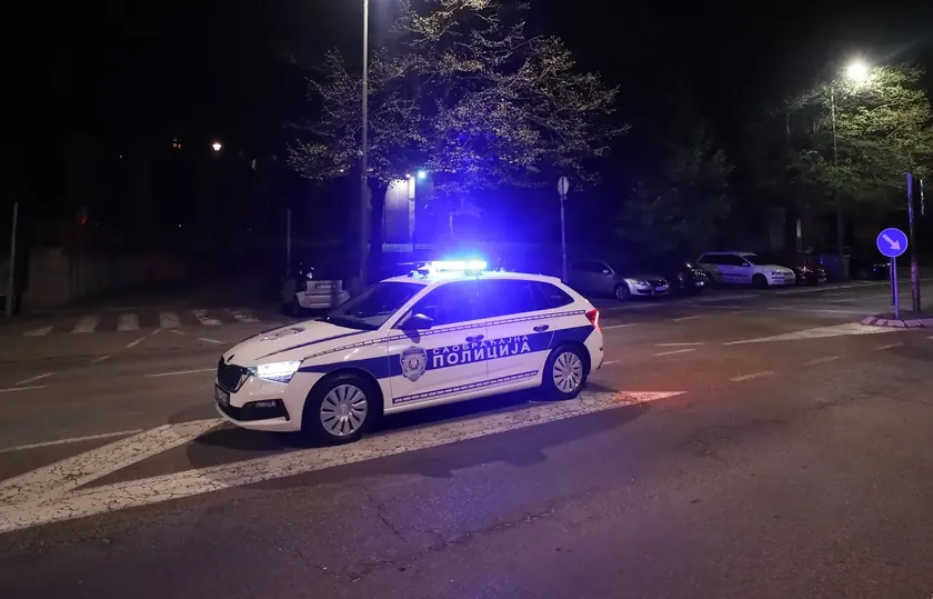 Sırbistan'ın Novi Sad şehrinde üç kamyonu yakan kundakçı tutuklandı