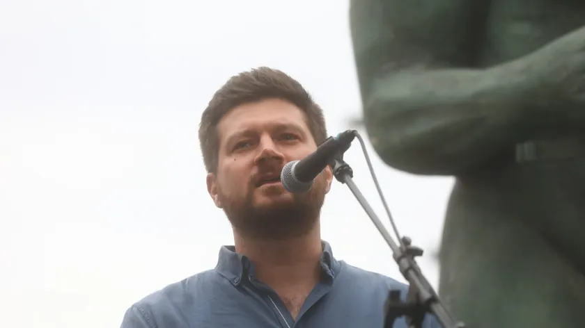 Sırp öğrenci listesinden aday Nemanja Karović'in eski X paylaşımları gündeme geldi.