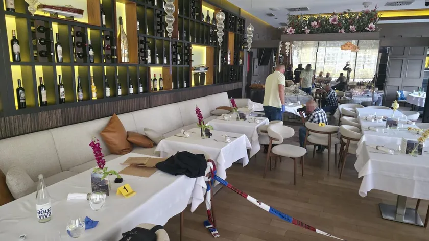 Sırbistan Belgrad'da 12 saatte mekanlar ateşe verildi, restoran sahibi vuruldu