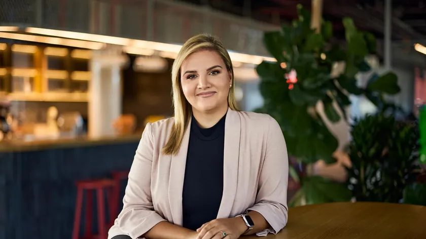 Sırbistan'da İş Dünyası Dönüşüyor: Gelecek İçin Hızla Yeni Beceriler Gerekli