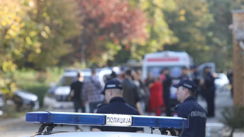 Sırbistan'ın Novi Belgrad Bölgesinde Trafik Kazası: Motosiklet Sürücüsü Yaralandı