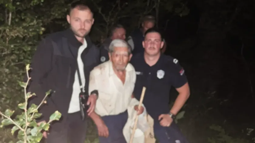 Sırbistan polisi 89 yaşındaki kayıp kişiyi kurtardı