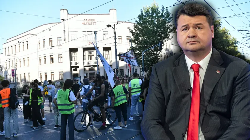 Sırpistan'ın Ustav Mahkemesi Başkanı Vladan Petrov'un öğrenci şikayetlerine verdiği cevap üzerine hukuk fakültesi öğrencileri tepki gösterdi.
