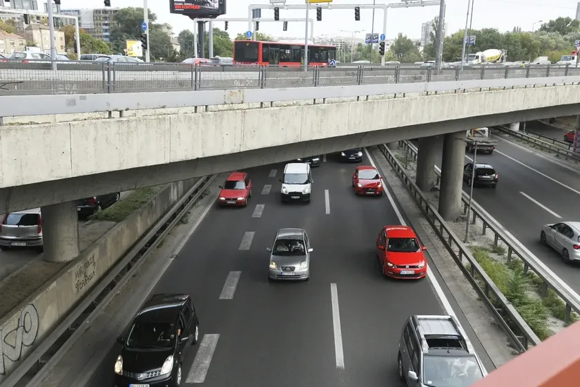 Belgrad Autokomanda kavşağında yol çalışması nedeniyle trafik akışı 24 Mayıs'a kadar değişti
