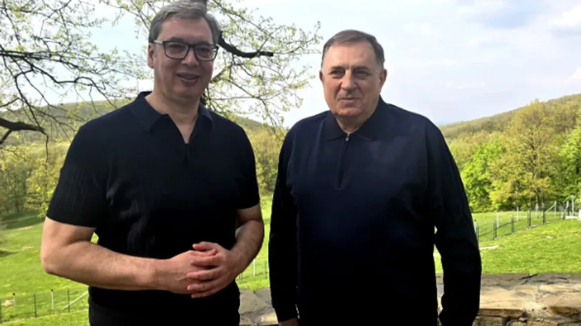Sırbistan Cumhurbaşkanı Vučić ve Milorad Dodik, Republika Srpska'da stratejik konuları görüştü