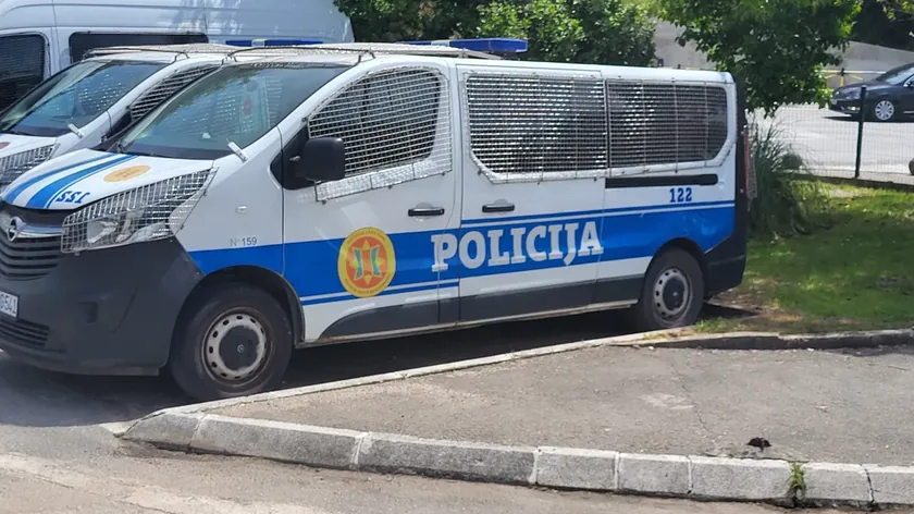 Baranin'in öldürülmesiyle ilgili kimin sorumlu olduğu ortaya çıktı Karadağ polisi, ünlü suçlular olan İvanović kardeşleri yakaladı