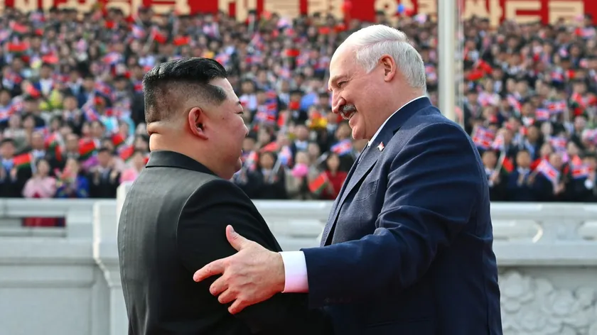 Belarus Cumhurbaşkanı Lukaşenko, Kim Jong Un'un davetiyle Kuzey Kore'ye resmi ziyarete başladı