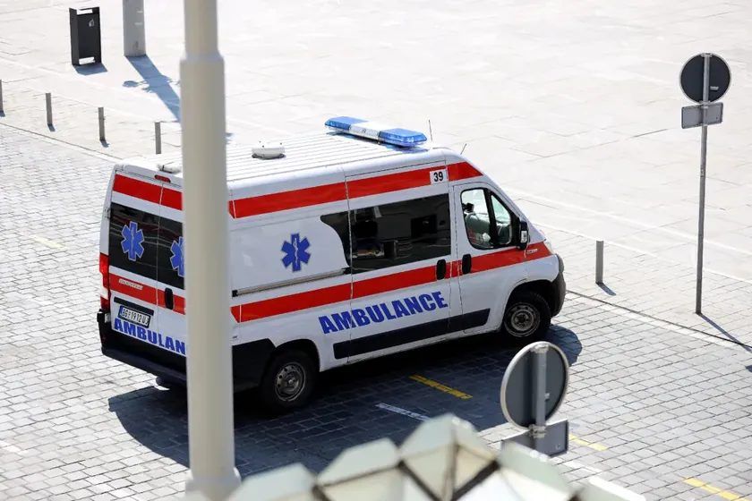 Beograd'da Gece Üç Kaza Sonucu Üç Kişi Yaralandı