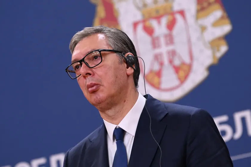 Sırbistan Cumhurbaşkanı Aleksandar Vučić, Ukrayna Cumhurbaşkanı Volodymyr Zelenskiy'nin Belgrad ziyaretinde önemli politik mesajlar verdi.