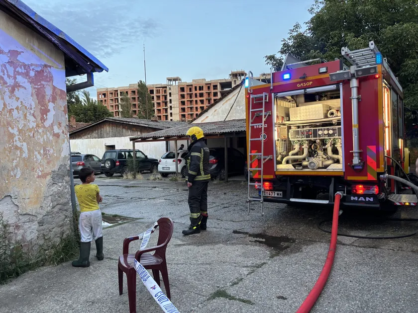 Büyük yangınla ilgili MUP açıklama yaptı: 59 itfaiyeci müdahale etti