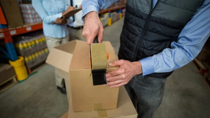 AB AB EU, düşük maliyetli paketlerin Çin'den gelmesini engellemek için yeni bir ücret uygulanacağını bildirdi.