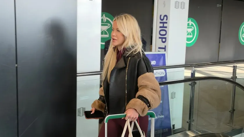Sanja Stanković, lazer ile dövme sildirdi.
