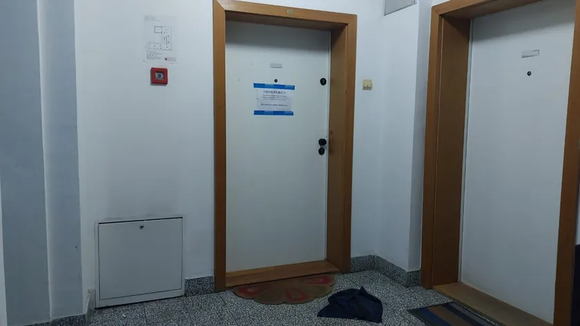 Sırbistan'da bir evin içinde annesi öldürülen bir adam yakalandı.