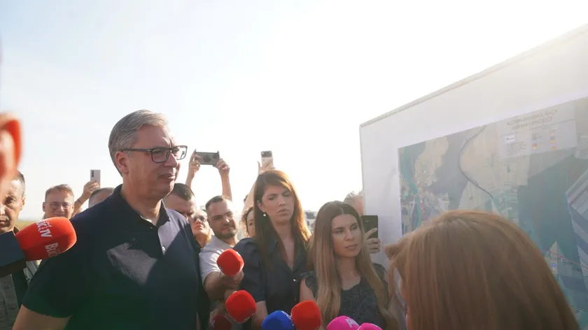 Sırbistan Cumhurbaşkanı Aleksandar Vučić Maçvanski, Kolubarski ve Jablanicki okruglarını ziyaret ediyor.