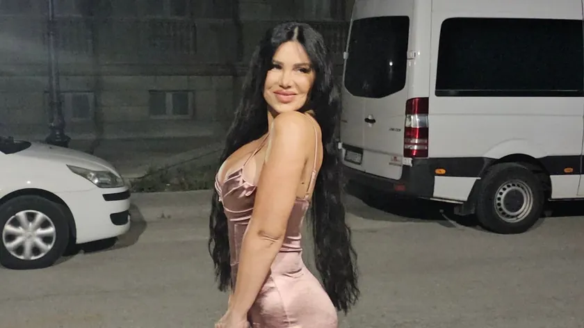 Stanija Dobrojević, Zadruga 9 Elite finalında Asmin Durdžiç ile yaşadığı tartışma sırasında büyük bir para miktarı iddiasıyla gündeme geldi.