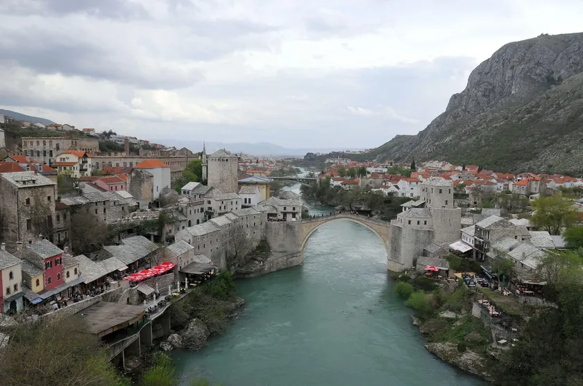 Tramp’ın kampanya ekibi Bosna’da 200 milyon dolarlık gaz boru hattı müzakereleri yürütüyor
