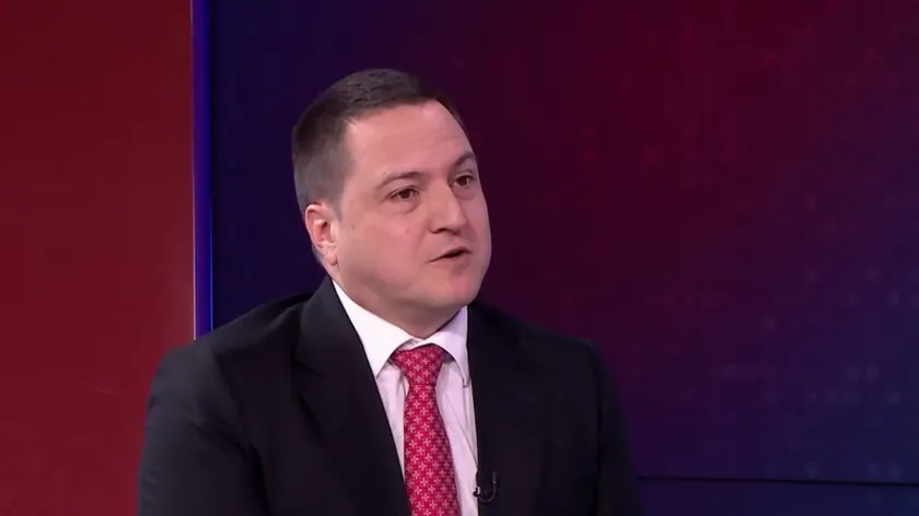 Sırbistan'da Branko Ružić, polisin rektörlüğe müdahalesinin kabul edilemez olduğunu vurguladı.