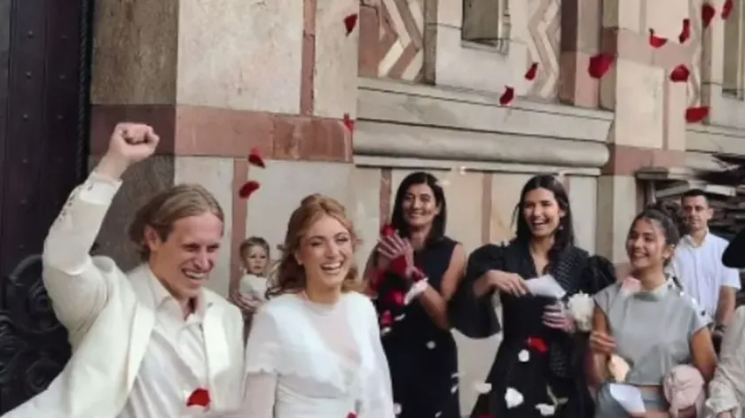 Sırp oyuncu Jana Bjelica, "Tvrđava" dizisinininde rol aldığı için tanınan bir isimdir, gizlice evlendi.