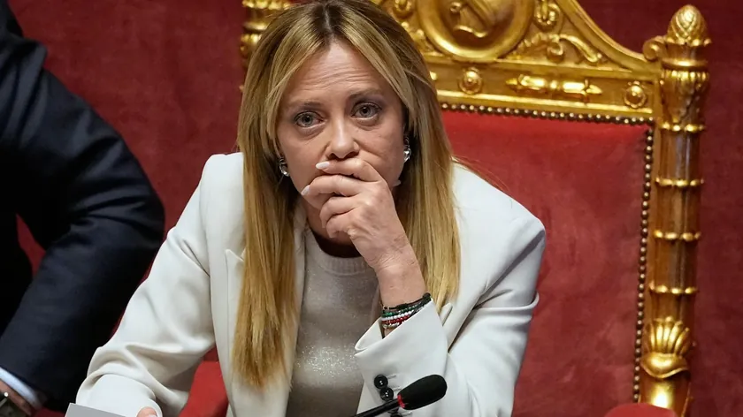 İtalya hükümeti, Ortadoğu'daki çatışmalar nedeniyle İsrail ile savunma anlaşmasını askıya aldı