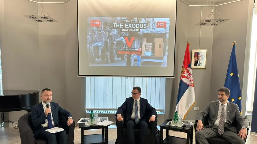 Sırbistan, Brüksel'de Kosova yasalarının Sırp kurumlarına etkisini AB'ye aktardı